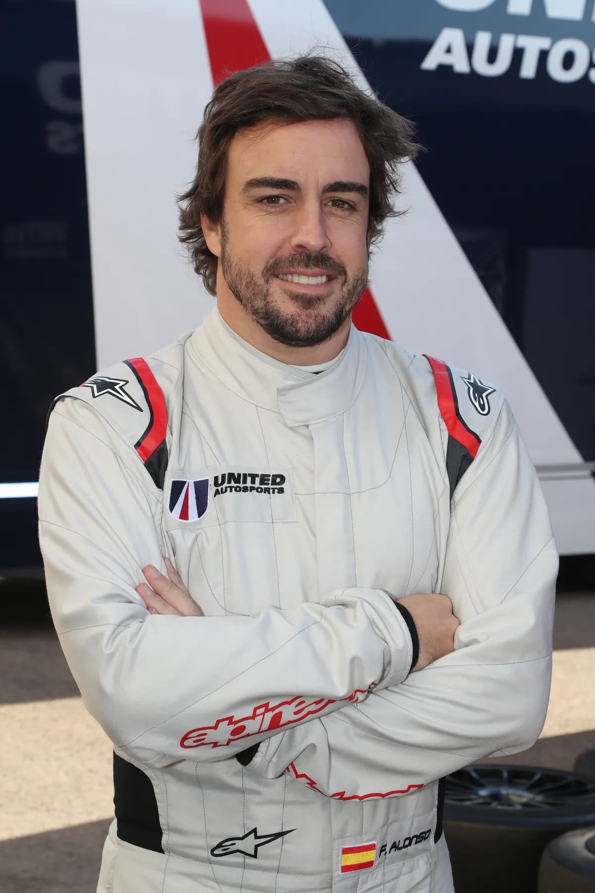 Fernando Alonso renueva con Aston Martin y continuará en la Fórmula 1