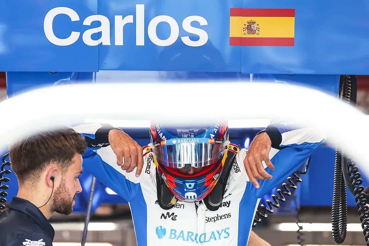 Carlos Sainz critica a la FIA por problemas de software en la F1